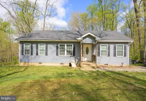191 Blueberry Ln, Harpers Ferry, WV 25425