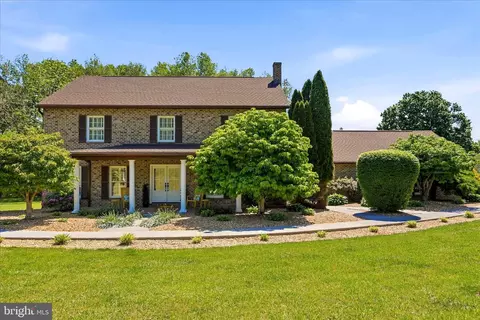 1758 Earle Rd, Charles Town, WV 25414