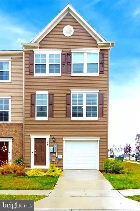 86 Extrovert Dr, Charles Town, WV 25414