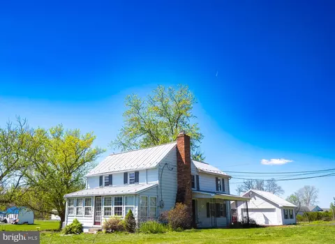 6434 Middleway Pike, Kearneysville, WV 25430