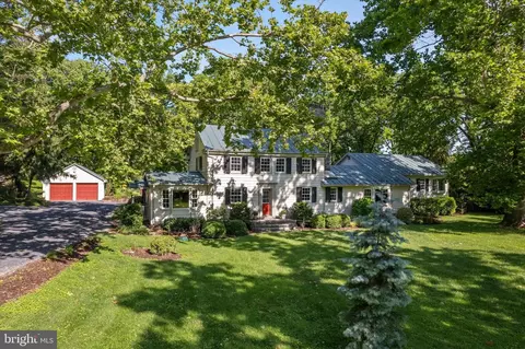 6517 Kabletown Rd, Charles Town, WV 25414