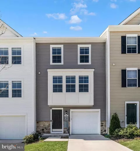 188 Tate Manor Dr, Charles Town, WV 25414