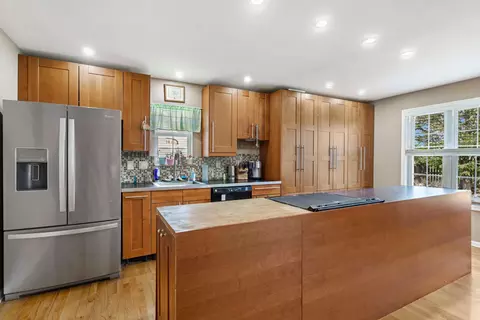 Kitchen - 120 Peter Rabbit Dr, Ranson, WV 25438 photo 3 of 5