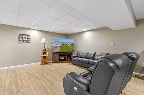 Living - 120 Peter Rabbit Dr, Ranson, WV 25438 photo 4 of 4