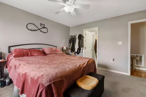 Bedroom - 120 Peter Rabbit Dr, Ranson, WV 25438 photo 4 of 5