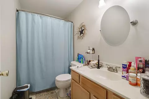Bath - 120 Peter Rabbit Dr, Ranson, WV 25438 photo 1 of 5