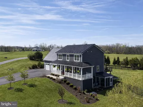 152 Twisted Oak Ln, Shepherdstown, WV 25443