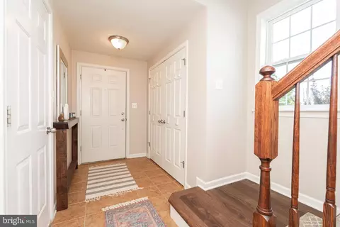 Entry Way - 1205 Mare St, Ranson, WV 25438 photo 3 of 10