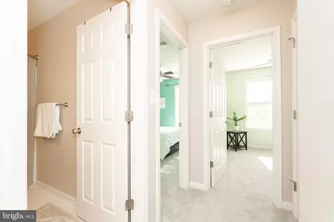 Entry Way - 1205 Mare St, Ranson, WV 25438 photo 7 of 10