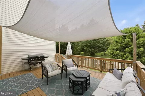 Exterior - 45 Eldon Dr, Charles Town, WV 25414 photo 5 of 8