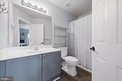 Bath - 45 Eldon Dr, Charles Town, WV 25414 photo 2 of 2