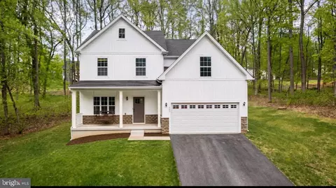 237 Speaks Ln, Harpers Ferry, WV 25425