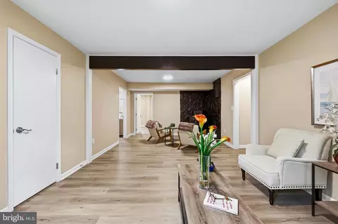 Living - 603 Persimmon Ln, Shepherdstown, WV 25443 photo 2 of 4
