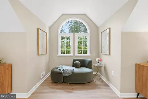 Entry Way - 603 Persimmon Ln, Shepherdstown, WV 25443 photo 5 of 8