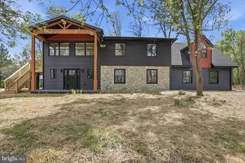 603 Persimmon Ln, Shepherdstown, WV 25443