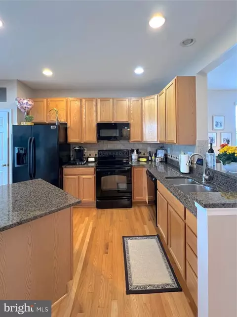 Kitchen - 29 Baltic Ln, Ranson, WV 25438 photo 3 of 6