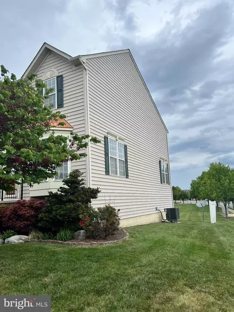 Exterior - 29 Baltic Ln, Ranson, WV 25438 photo 3 of 4