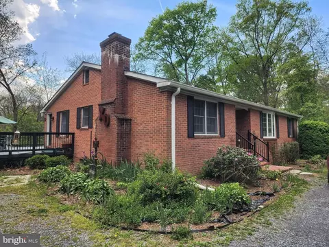 286 Falling Spring Rd, Shepherdstown, WV 25443