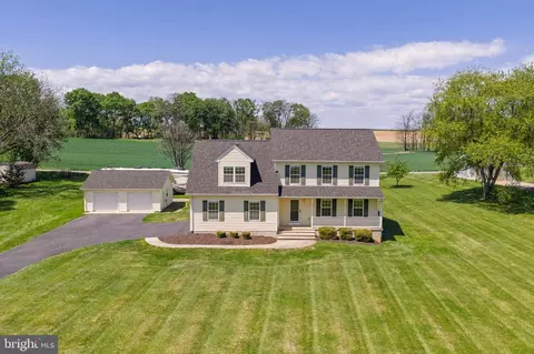 229 Quail Run Rd, Summit Point, WV 25446