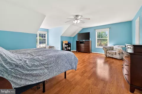 Bedroom - 229 Quail Run Rd, Summit Point, WV 25446 photo 1 of 6