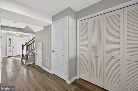 Entry Way - 1229 Mare St, Ranson, WV 25438 photo 9 of 14