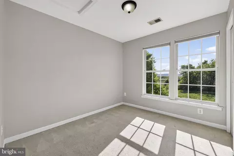 Bedroom - 1229 Mare St, Ranson, WV 25438 photo 5 of 7