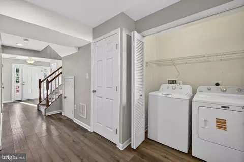 Entry Way - 1229 Mare St, Ranson, WV 25438 photo 8 of 14