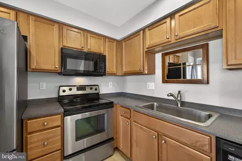 Kitchen - 1229 Mare St, Ranson, WV 25438 photo 8 of 8