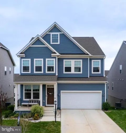 241 Short Branch Dr, Ranson, WV 25438