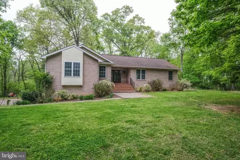 134 Kelcar Dr, Summit Point, WV 25446