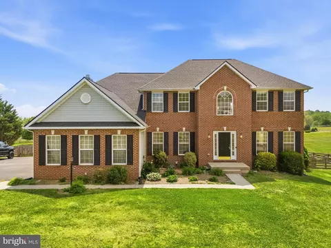 300 Spruce Hill Way, Charles Town, WV 25414