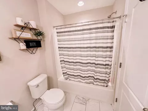 Bath - 604 Thumper Dr, Ranson, WV 25438 photo 2 of 3