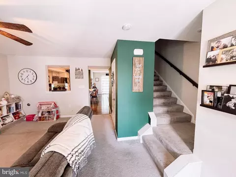 Entry Way - 604 Thumper Dr, Ranson, WV 25438 photo 4 of 6