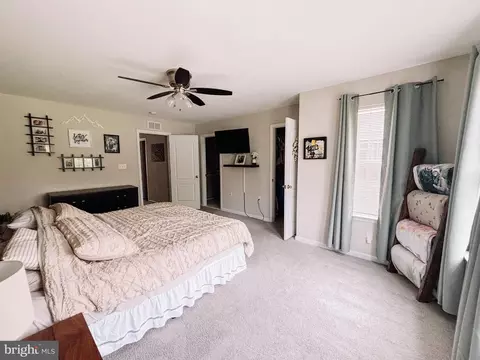 Bedroom - 604 Thumper Dr, Ranson, WV 25438 photo 3 of 3