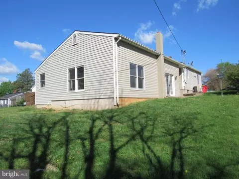 Exterior - 203 W 5th Ave, Ranson, WV 25438 photo 2 of 2