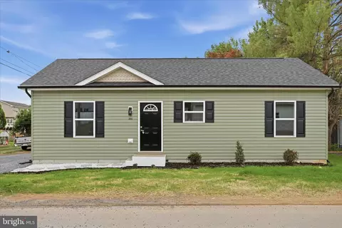 304 E 11th Ave, Ranson, WV 25438