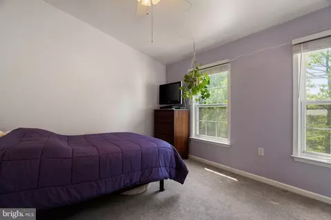 Bedroom - 101 Eldon Dr, Charles Town, WV 25414 photo 2 of 5