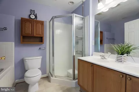 Bath - 101 Eldon Dr, Charles Town, WV 25414 photo 1 of 2