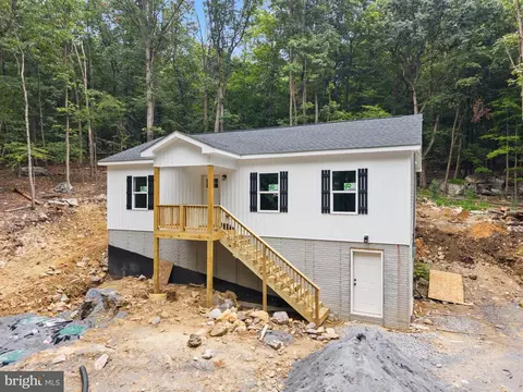 424 Stone Ridge Rd, Harpers Ferry, WV 25425