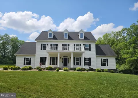 12860 Leetown Rd, Kearneysville, WV 25430