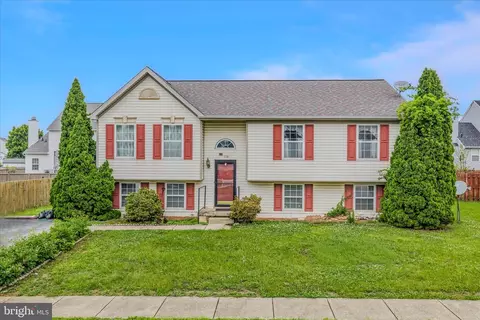 158 Wind Shear Dr, Charles Town, WV 25414