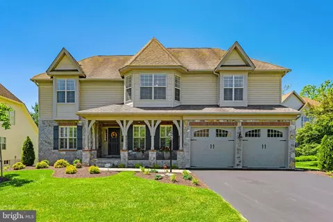 157 Louisa Beall Ln, Charles Town, WV 25414