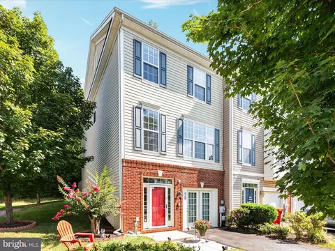 420 Starkeys Lndg, Shepherdstown, WV 25443