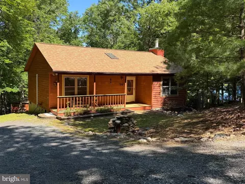 1025 Stone Ridge Rd, Harpers Ferry, WV 25425