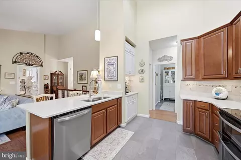 Kitchen - 25 Overbrook Rd, Ranson, WV 25438 photo 6 of 6