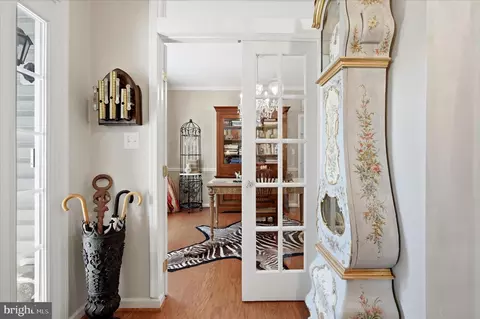 Entry Way - 25 Overbrook Rd, Ranson, WV 25438 photo 5 of 10
