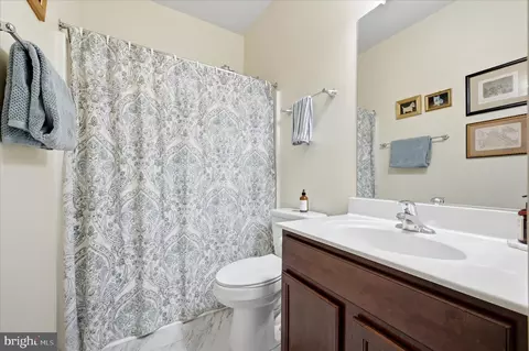 Bath - 25 Overbrook Rd, Ranson, WV 25438 photo 5 of 6