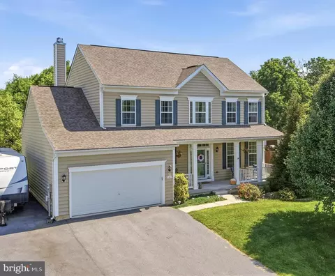 561 Chickamauga Dr, Harpers Ferry, WV 25425