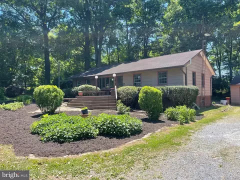 561 Billmyer Mill Rd, Shepherdstown, WV 25443