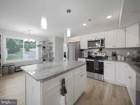 Kitchen - 305 E 11th Ave, Ranson, WV 25438 photo 4 of 4